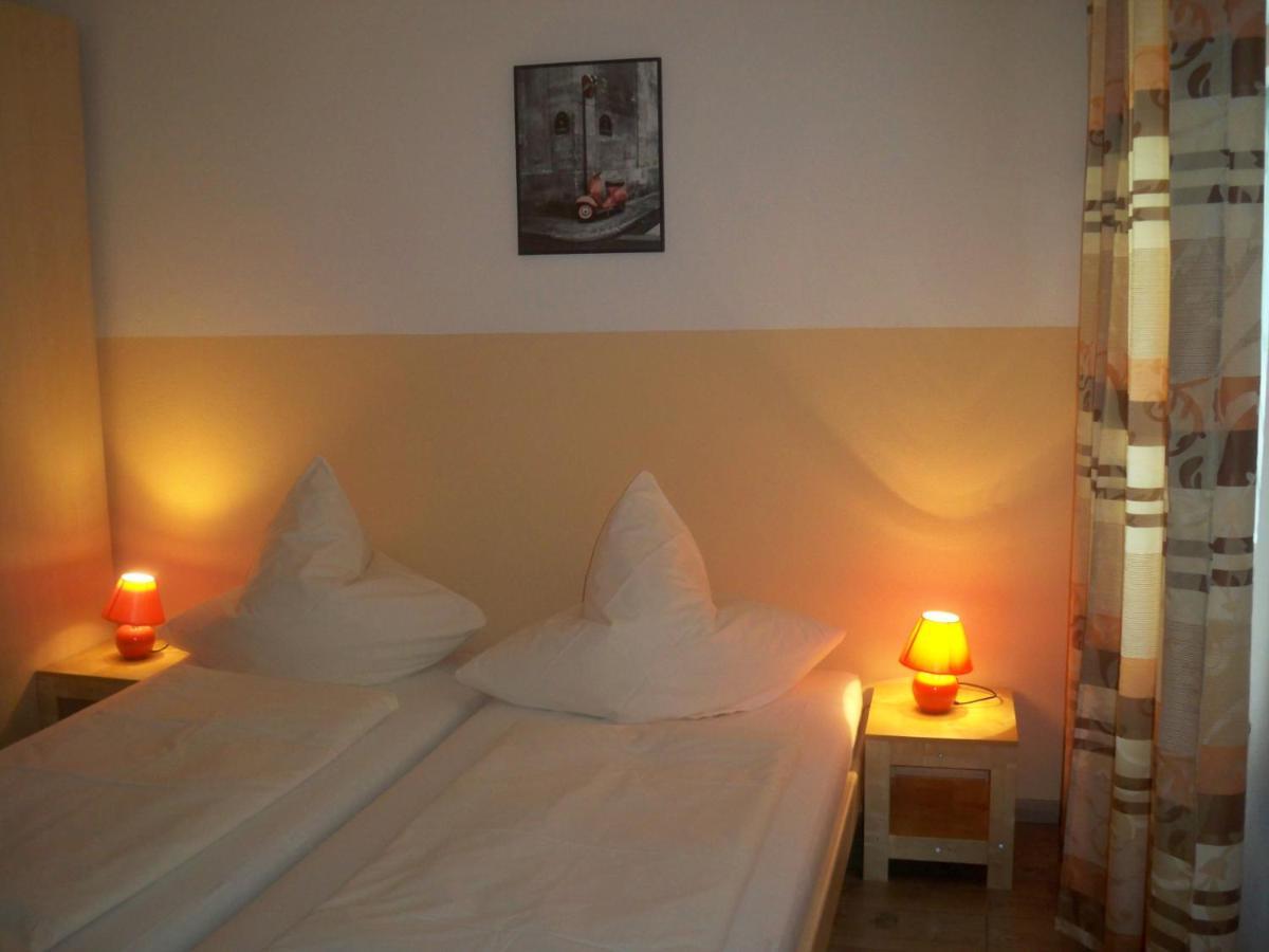 Hotel Zur Donau Dillingen an der Donau Buitenkant foto